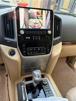 تۆیۆتا لاند کروزەر